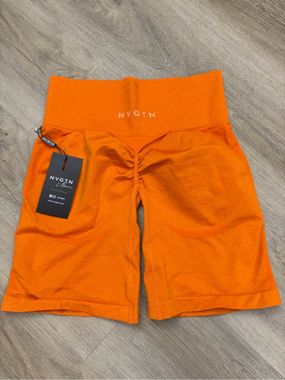 NVGTN Seamless Scrunch Biker Shorts Women’s M Orange 227